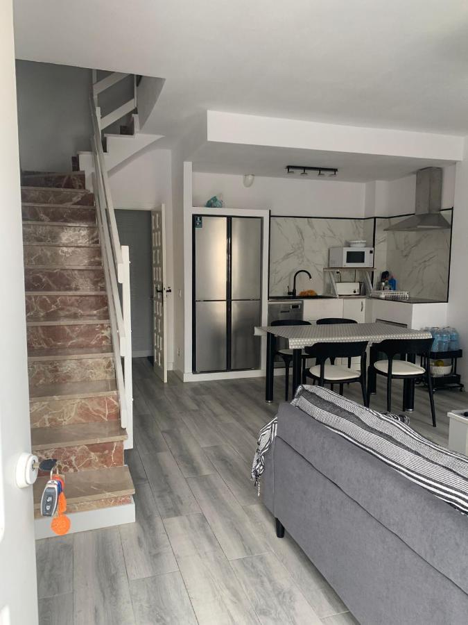 Вилла Casa De La Playa Торевьиа Экстерьер фото